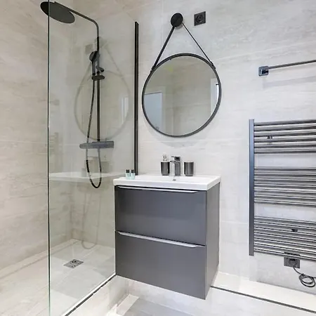 Apartment Zen & Luxury 2br Flat - Eiffel Tower
